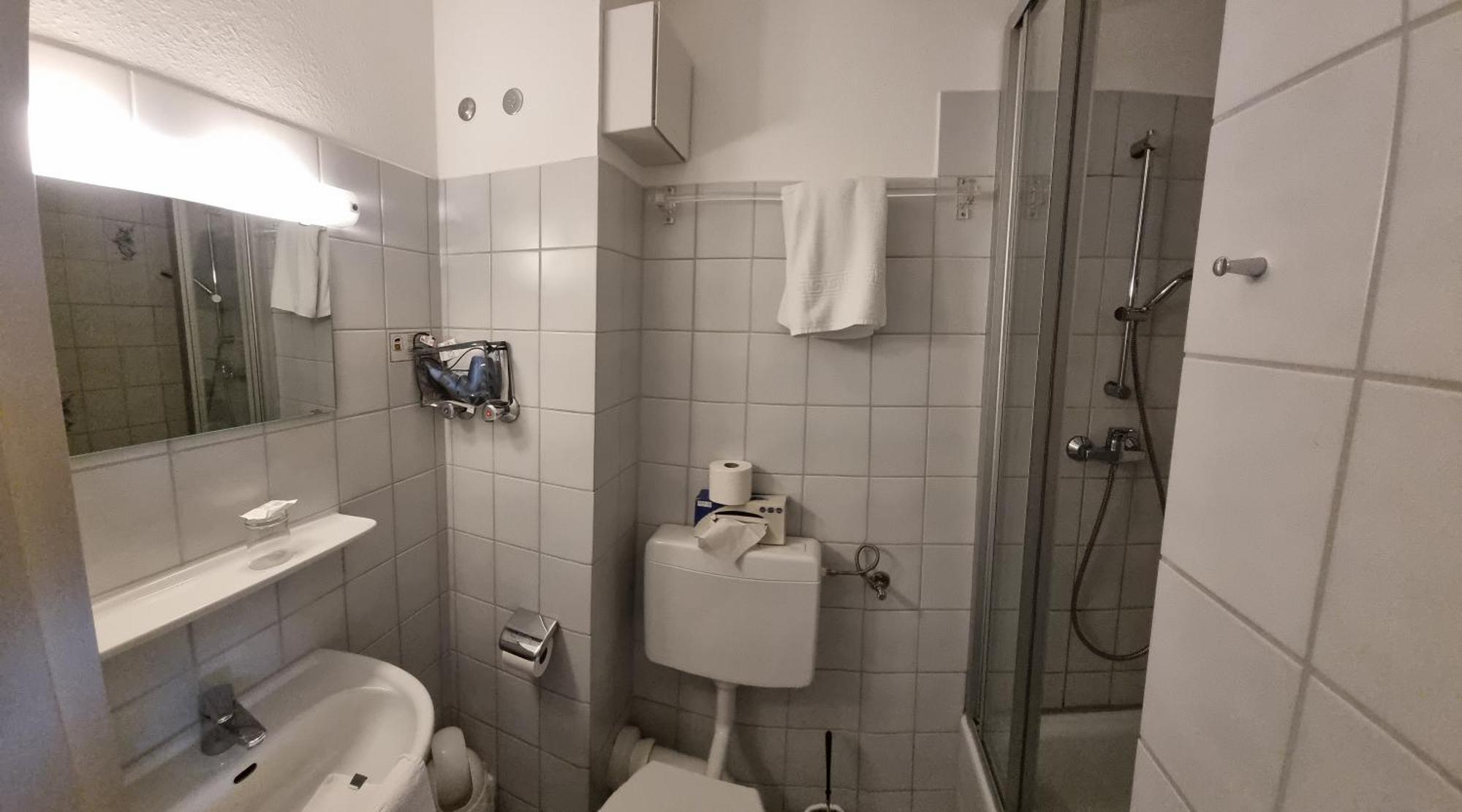 Hotel-Cafe-Lindow Wenningstedt-Braderup Εξωτερικό φωτογραφία